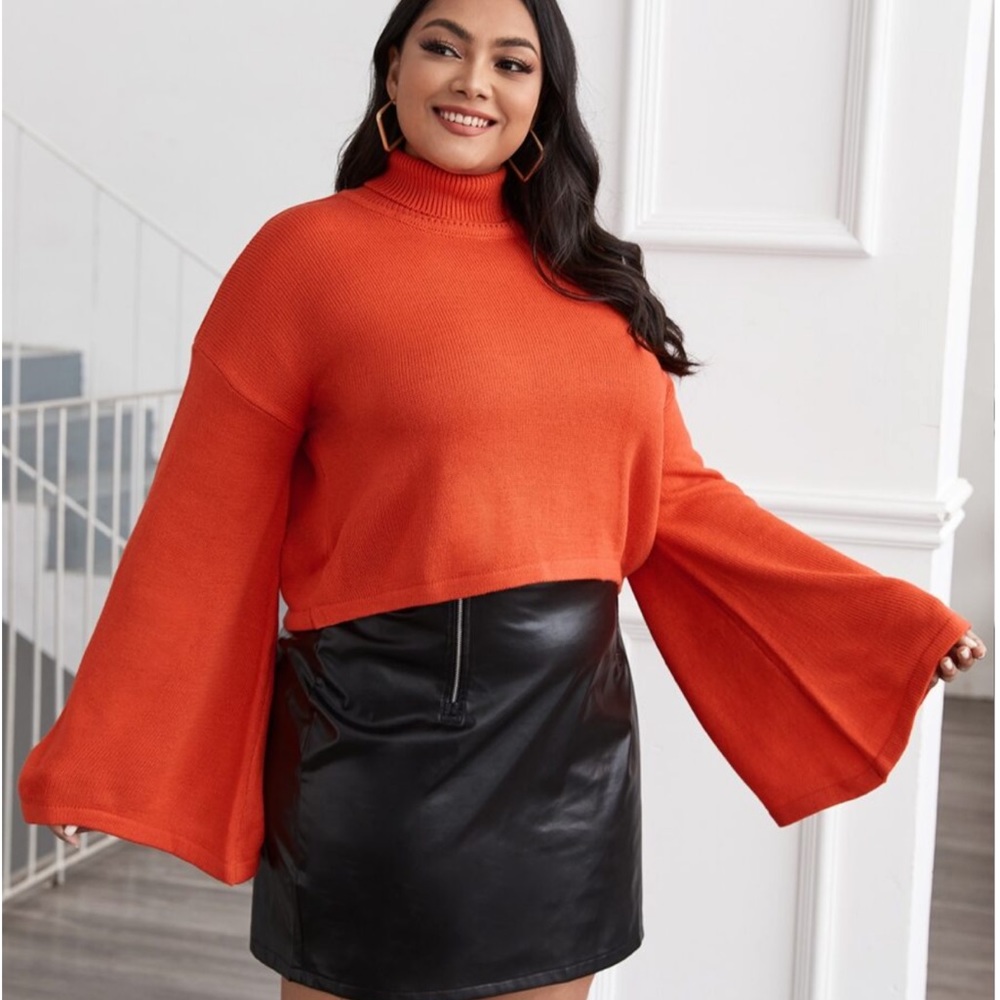 Plus Size Bell Sleeve Semi-Crop Top
